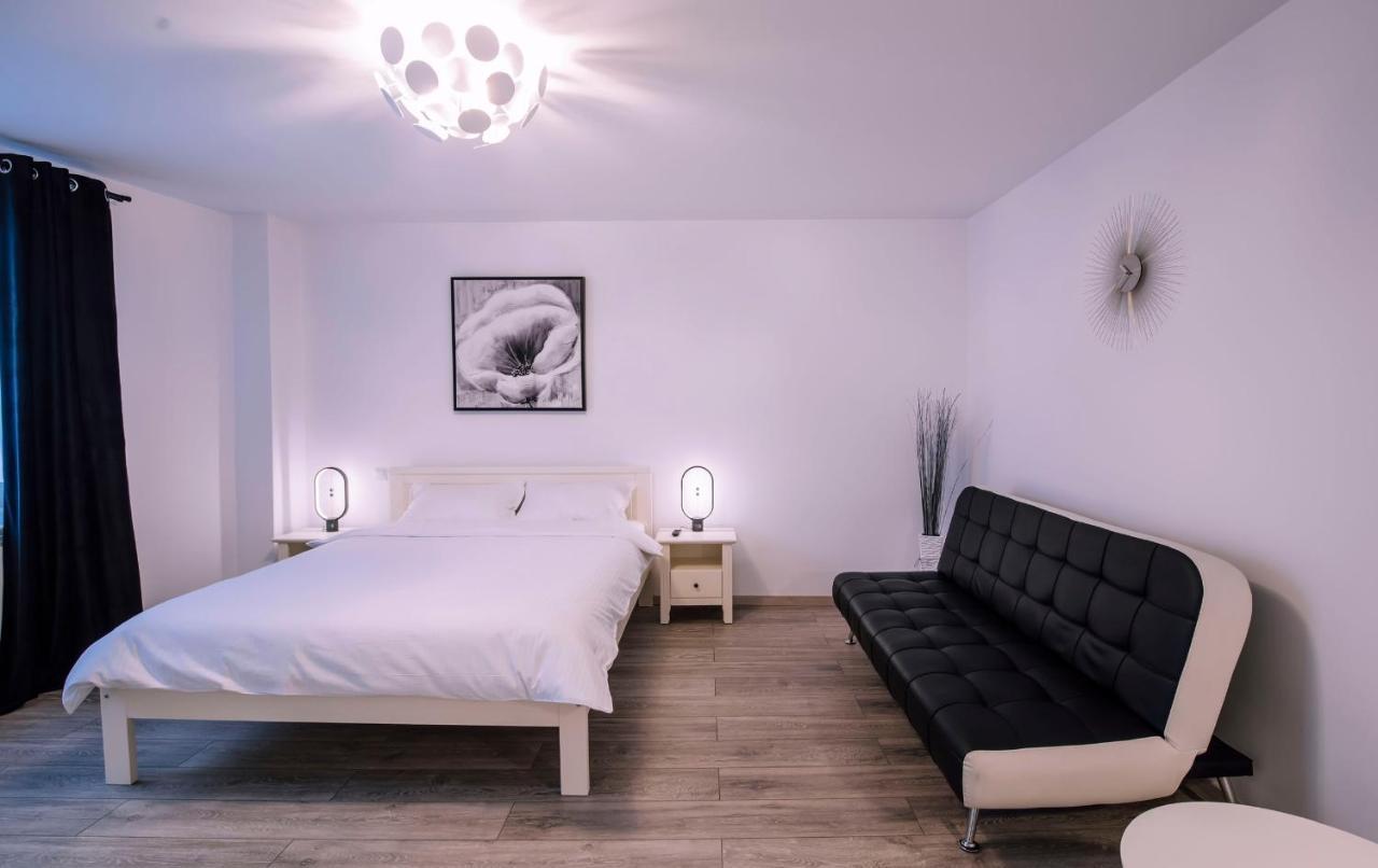 Mani Studio Sibiu Exteriör bild
