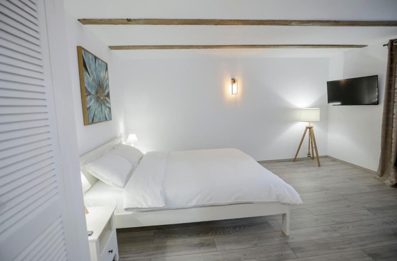 Mani Studio Sibiu Exteriör bild