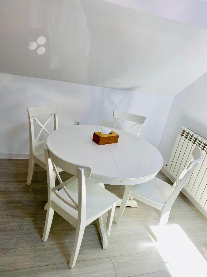 Mani Studio Sibiu Exteriör bild